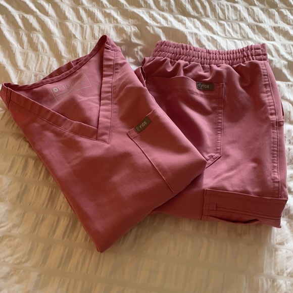 Figs Other - Figs Mauve Scrub Set